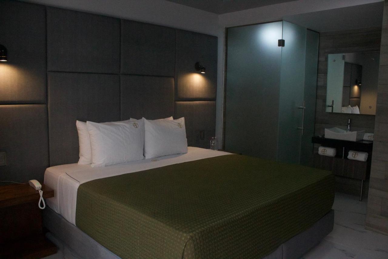 Hotel Grand One Plaza Tijuana Exterior photo