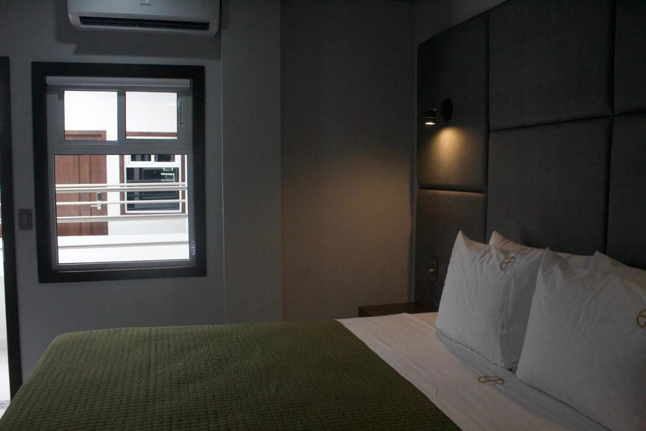 Hotel Grand One Plaza Tijuana Exterior photo