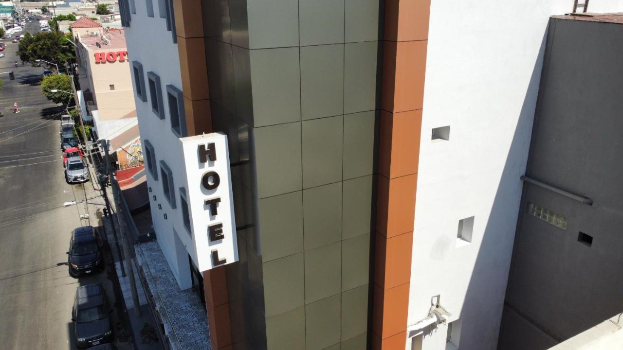 Hotel Grand One Plaza Tijuana Exterior photo